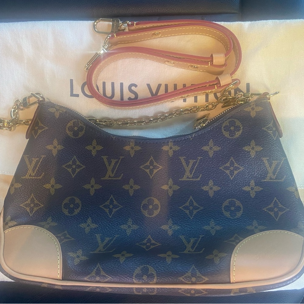 Louis Vuitton Boulogne Natural with crossbody strap- strap has never been used